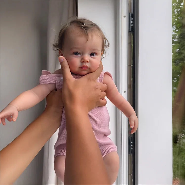 Muñeca Reborn Realista Carol Niña 49cm y 1.800 kg